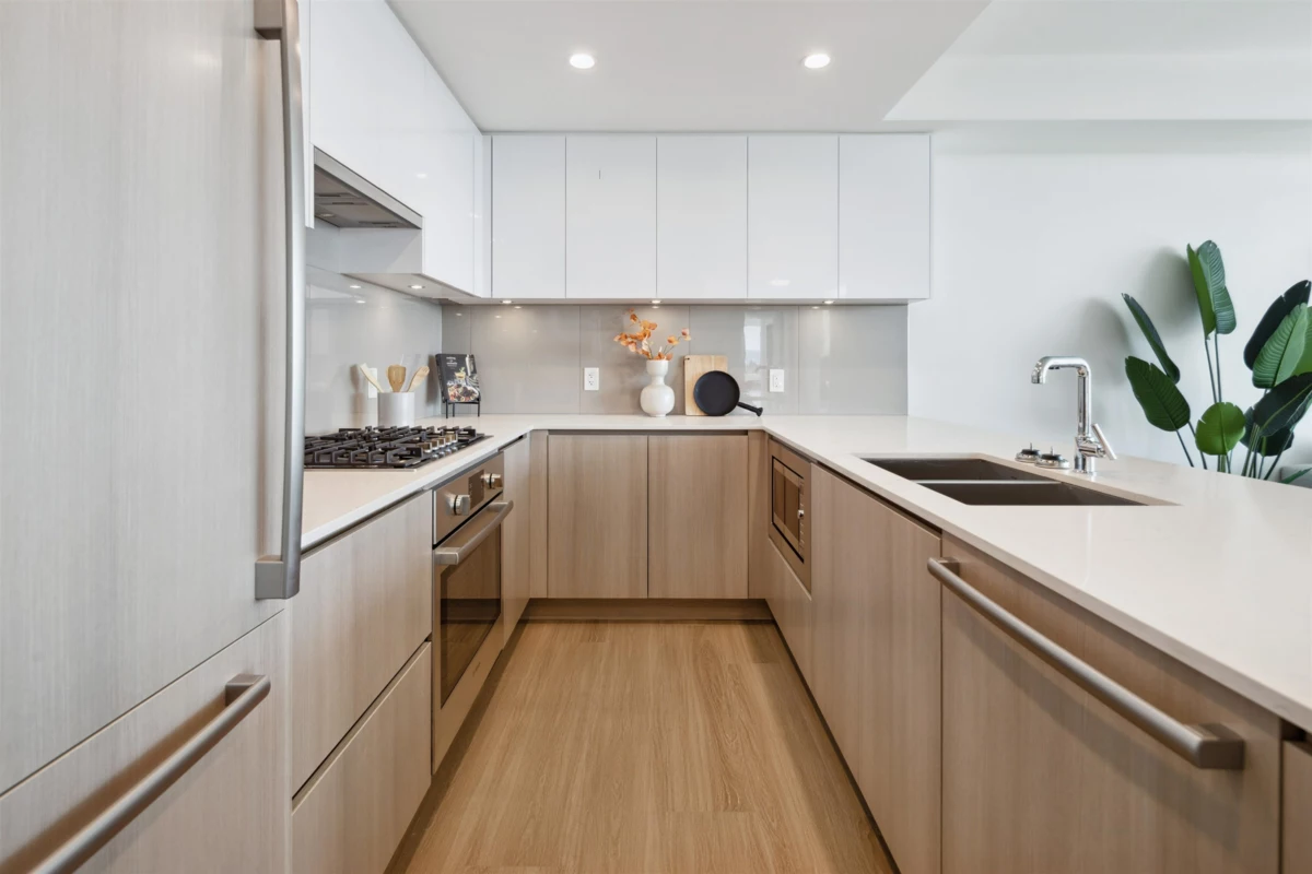 Living Room Photo of 2501 618 Carnarvon Street, New Westminster, BC