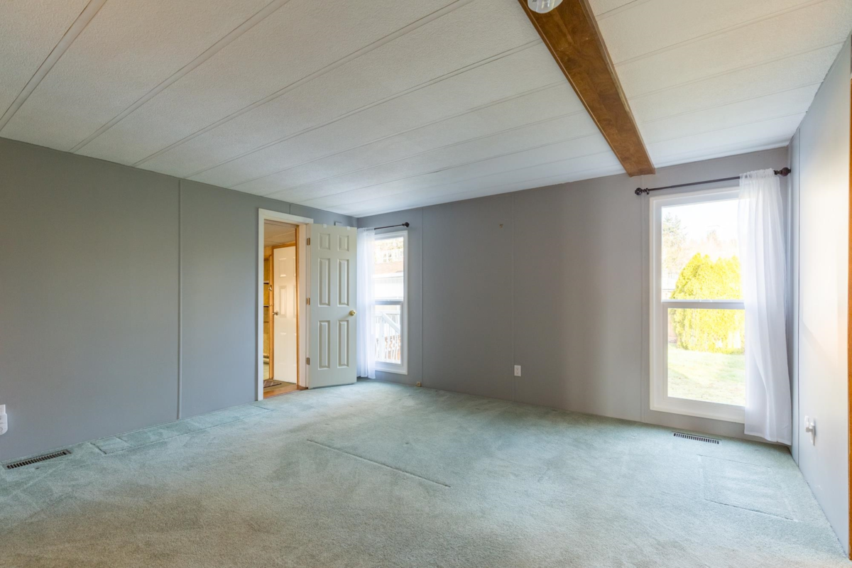 Backyard Photo of 107 145 King Edwards Street, Coquitlam, BC