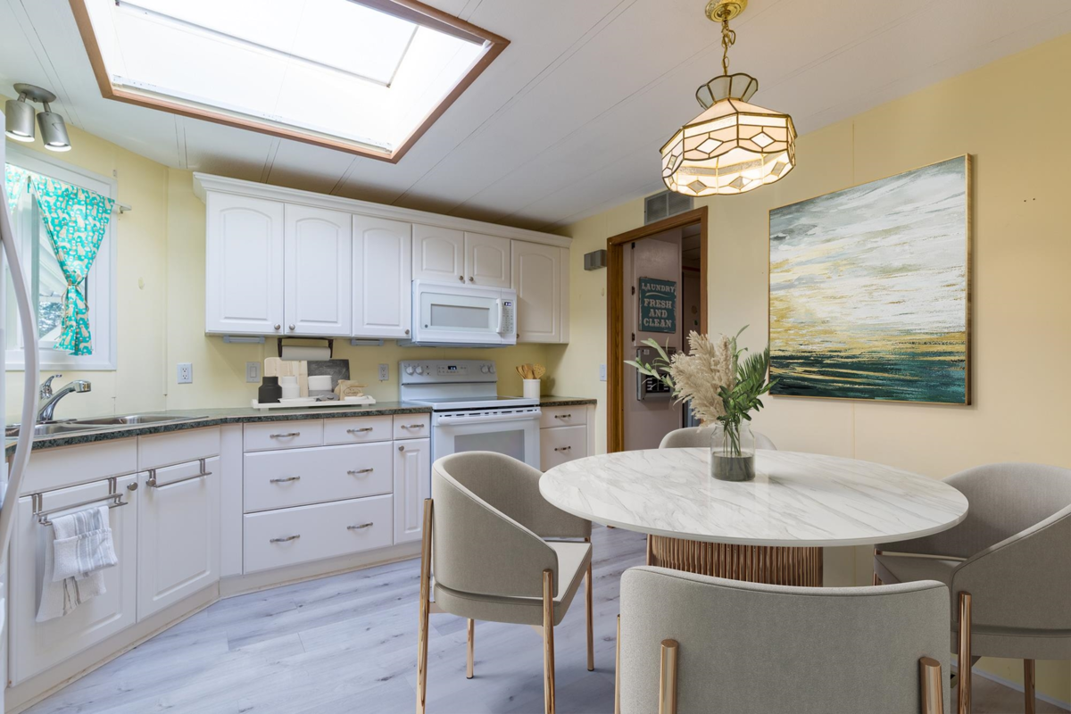 Guest Bathroom Photo of 107 145 King Edwards Street, Coquitlam, BC