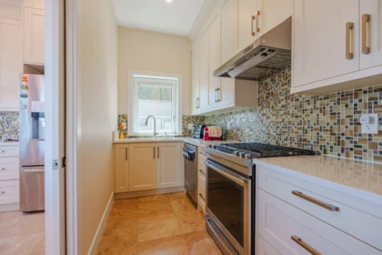 Hallway Photo of 1246 St Andrews Road, Gibsons, BC
