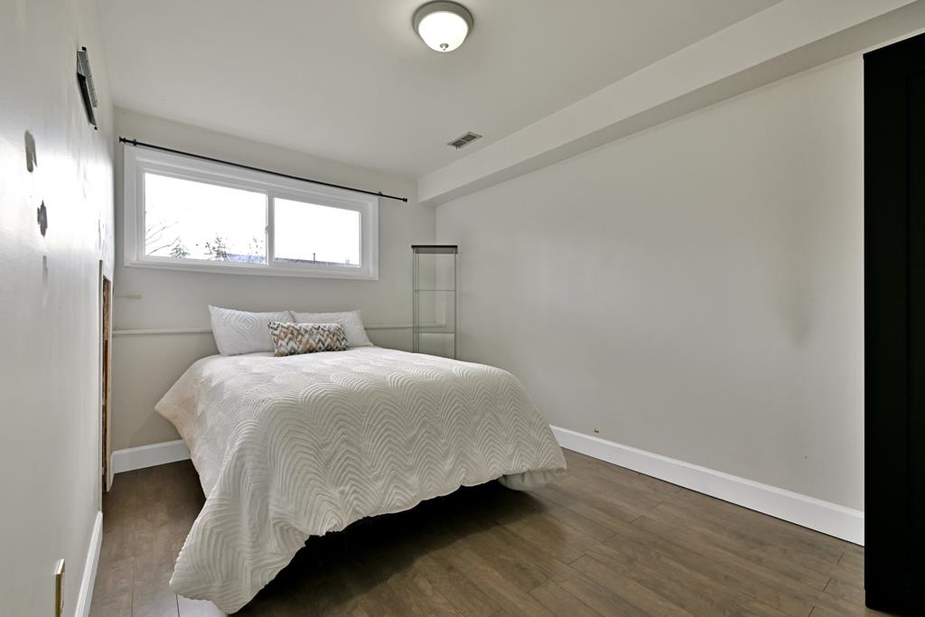 Swimming Pool Photo of 14486 109 Avenue, Surrey, BC