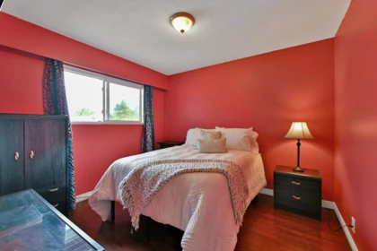 Entry Foyer Photo of 14486 109 Avenue, Surrey, BC