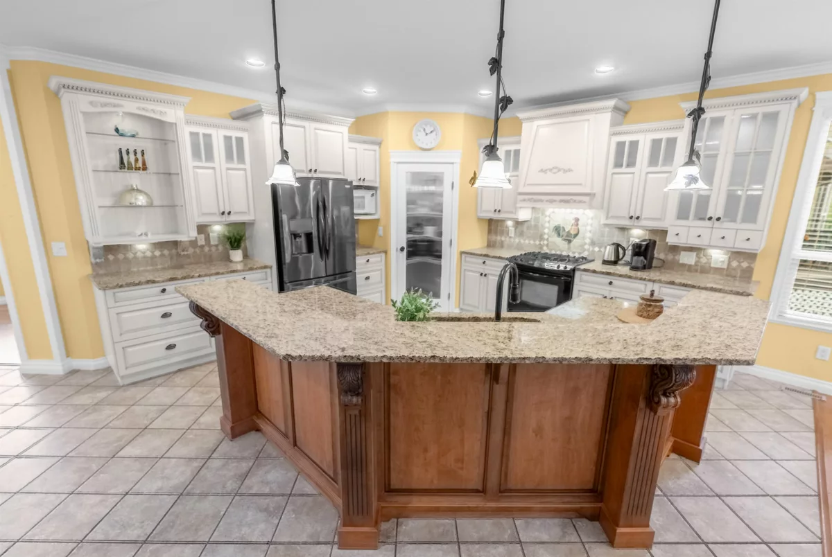 Living Room Photo of 20 33925 Araki Court, Mission, BC