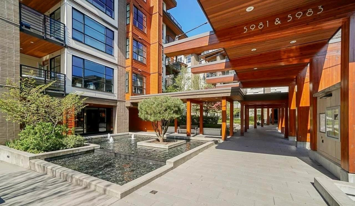 Breakfast Nook Photo of PH18 5983 Gray Avenue, Vancouver, BC