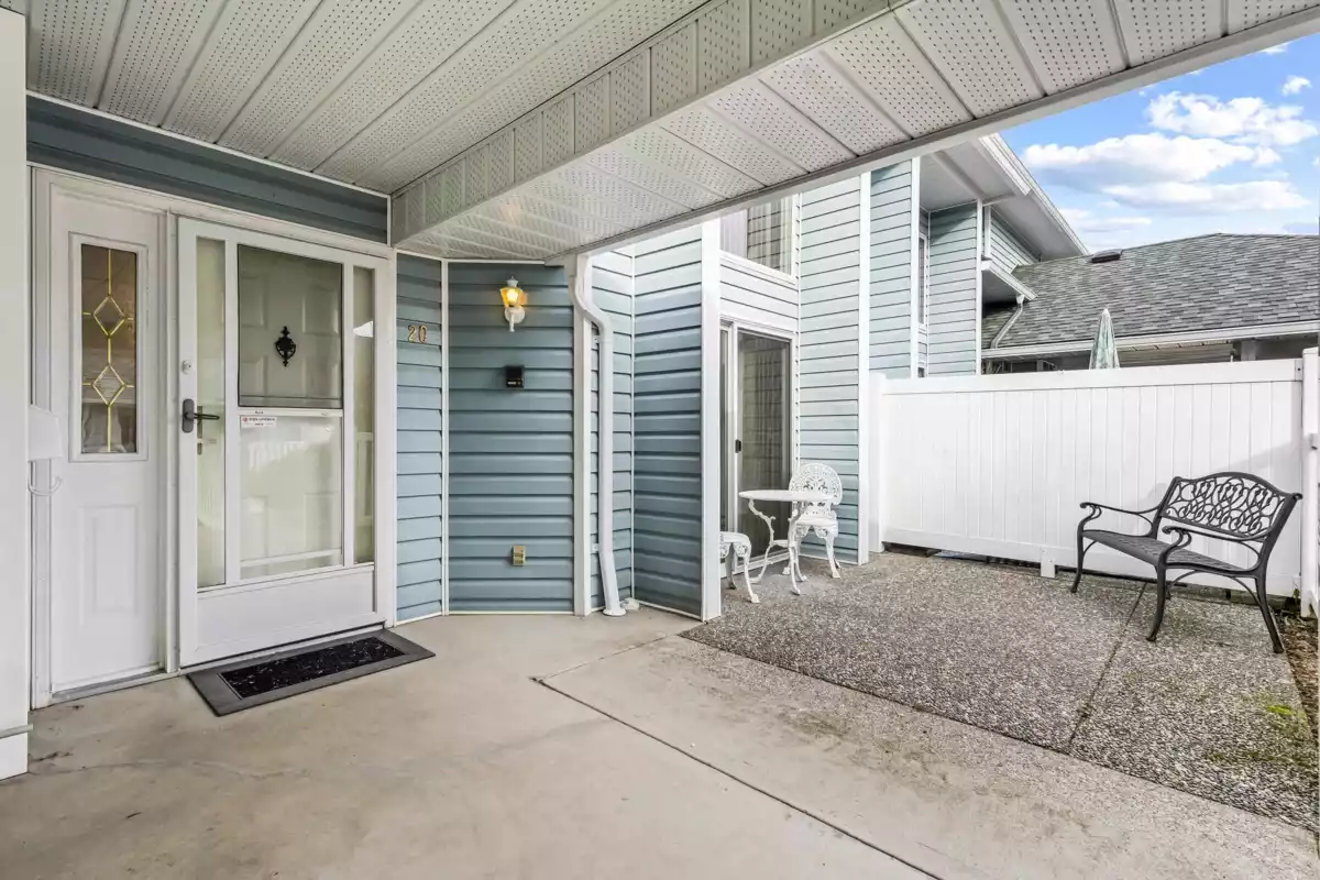 Kitchen Photo of 20 3292 Vernon Terrace, Abbotsford, BC