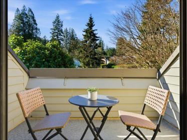 Staircase Photo of 15 4957 Marine Drive, West Vancouver, BC