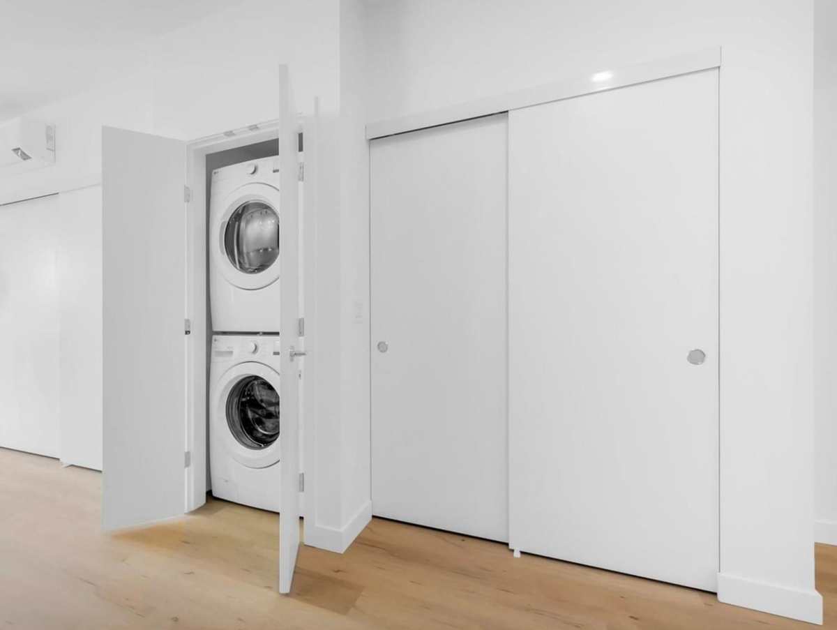 Dining Area Photo of 302 2446 Shaughnessy Street, Coquitlam, BC