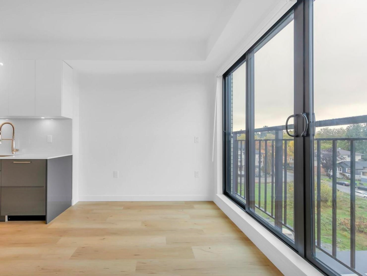 Primary Bathroom Photo of 302 2446 Shaughnessy Street, Coquitlam, BC
