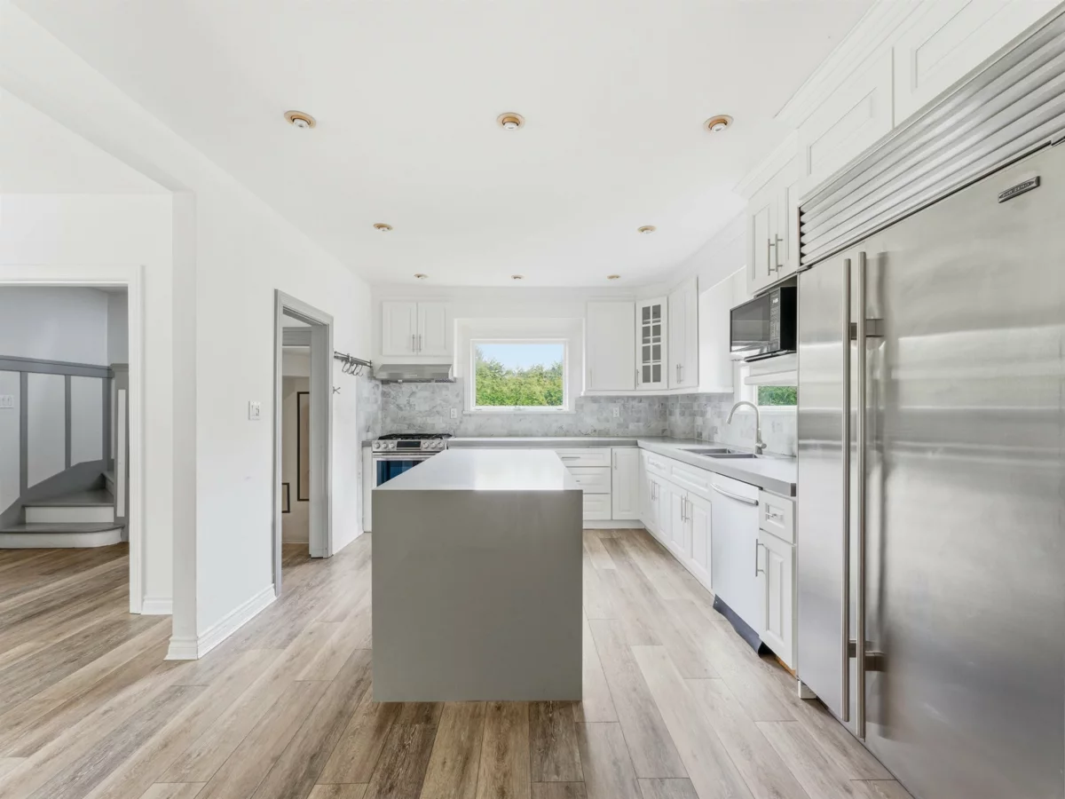 Breakfast Nook Photo of 5140 Sperling Avenue, Burnaby, BC