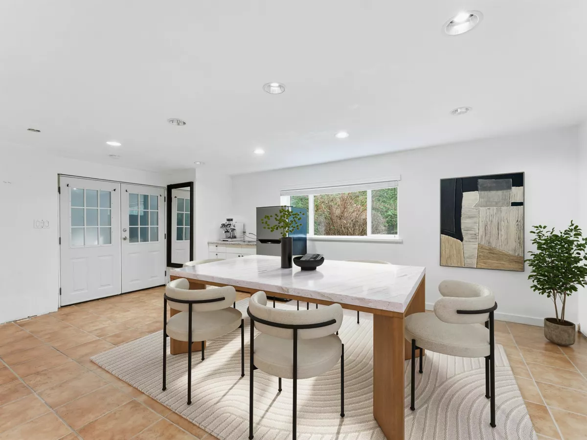 Outdoor Patio Photo of 5140 Sperling Avenue, Burnaby, BC