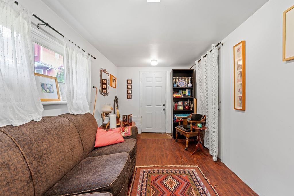 Neighborhood Park Photo Near 535 Holdom Avenue, Burnaby, BC