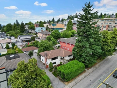 535 Holdom Avenue, Burnaby, BC, Burnaby — Single Family Residence for sale