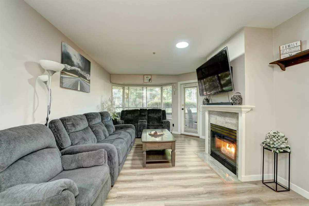 Dining Area Photo of 116 2964 Trethewey Street, Abbotsford, BC