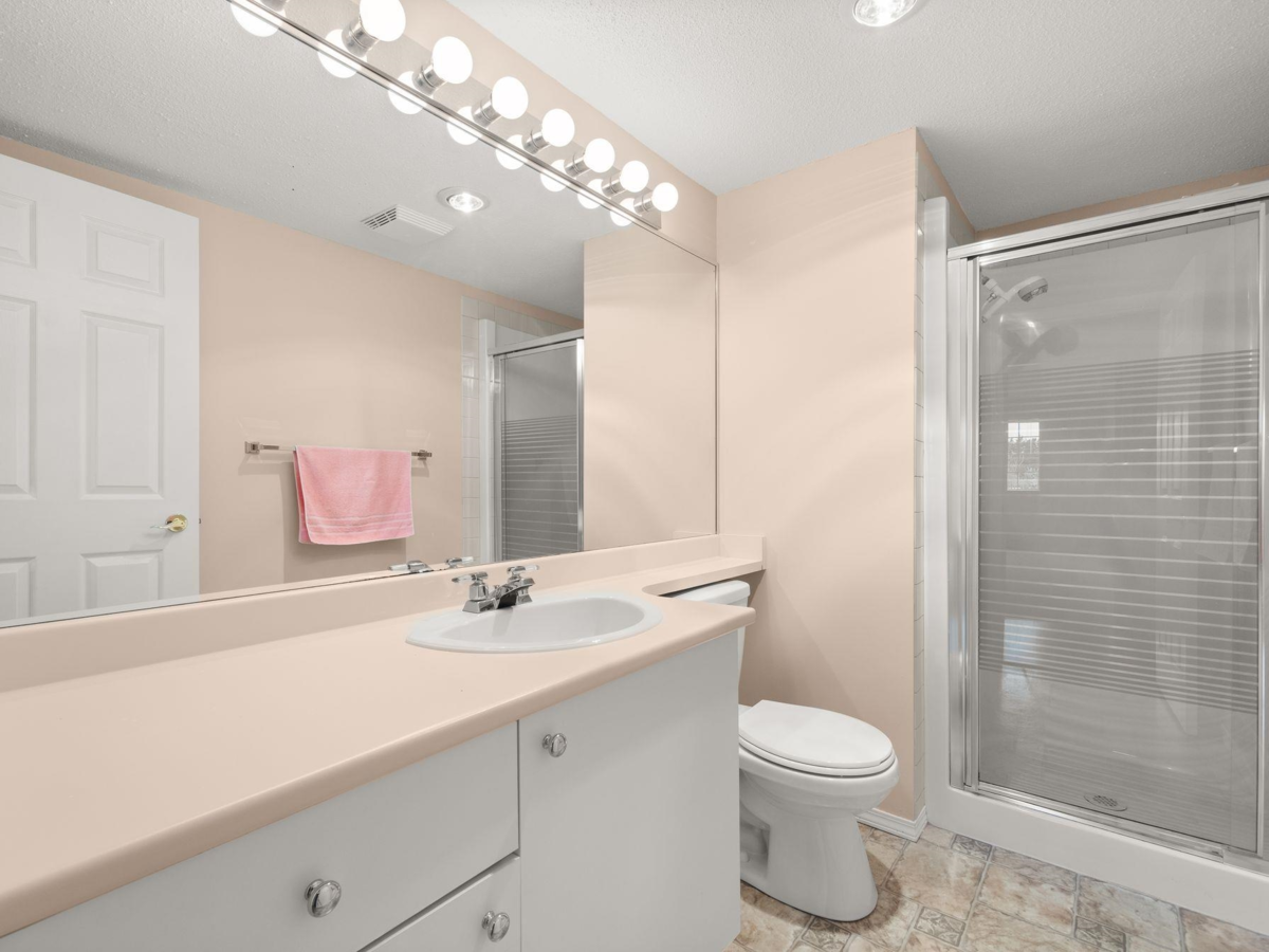 Laundry Room Photo of 204 1140 55 Street, Delta, BC