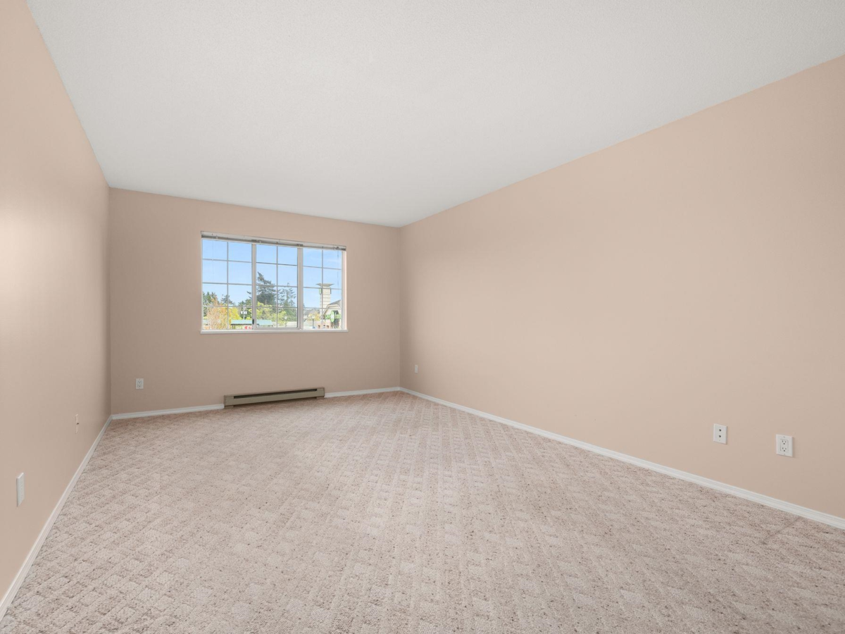 Powder Room Photo of 204 1140 55 Street, Delta, BC