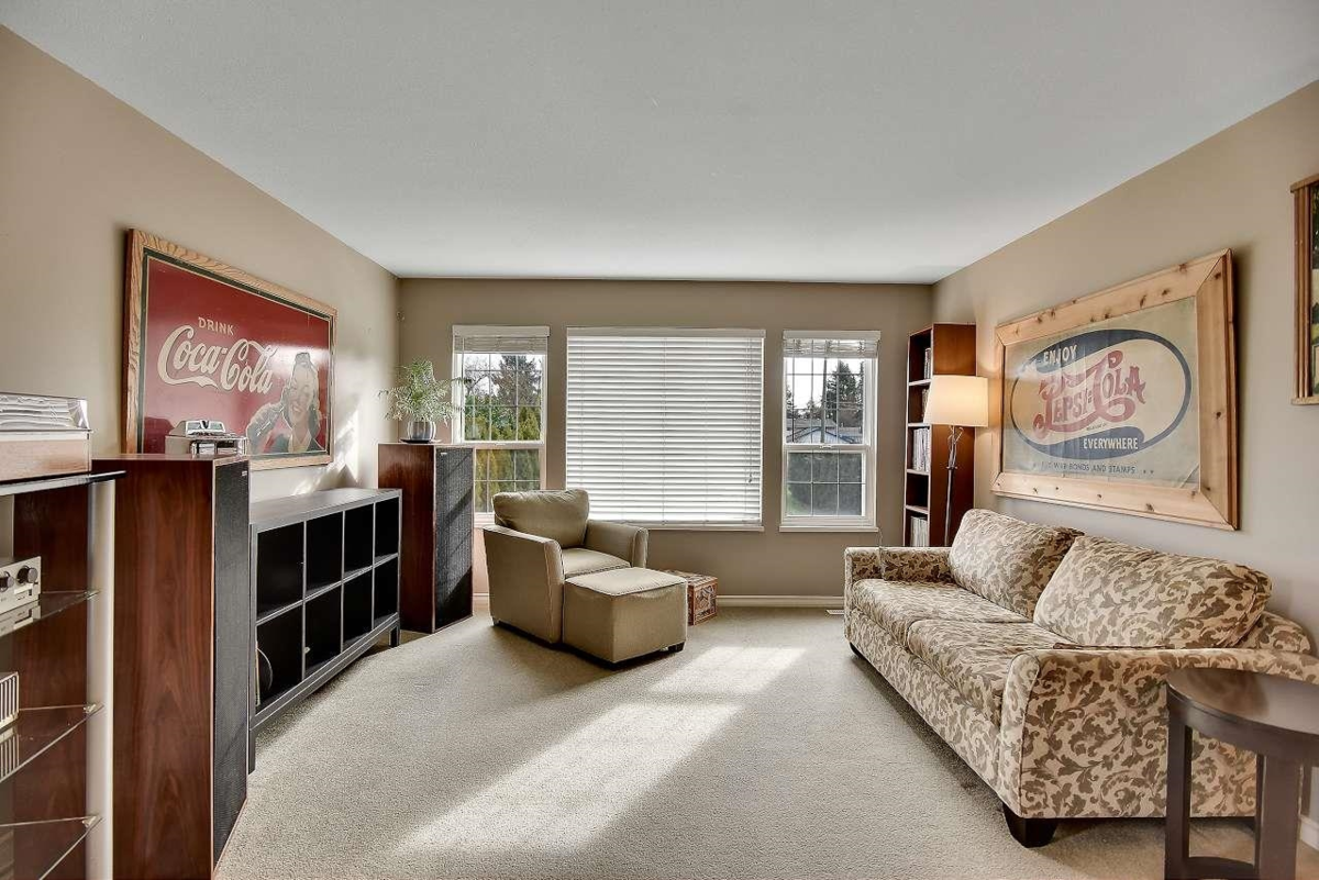 Breakfast Nook Photo of 20301 Ospring Street, Maple Ridge, BC