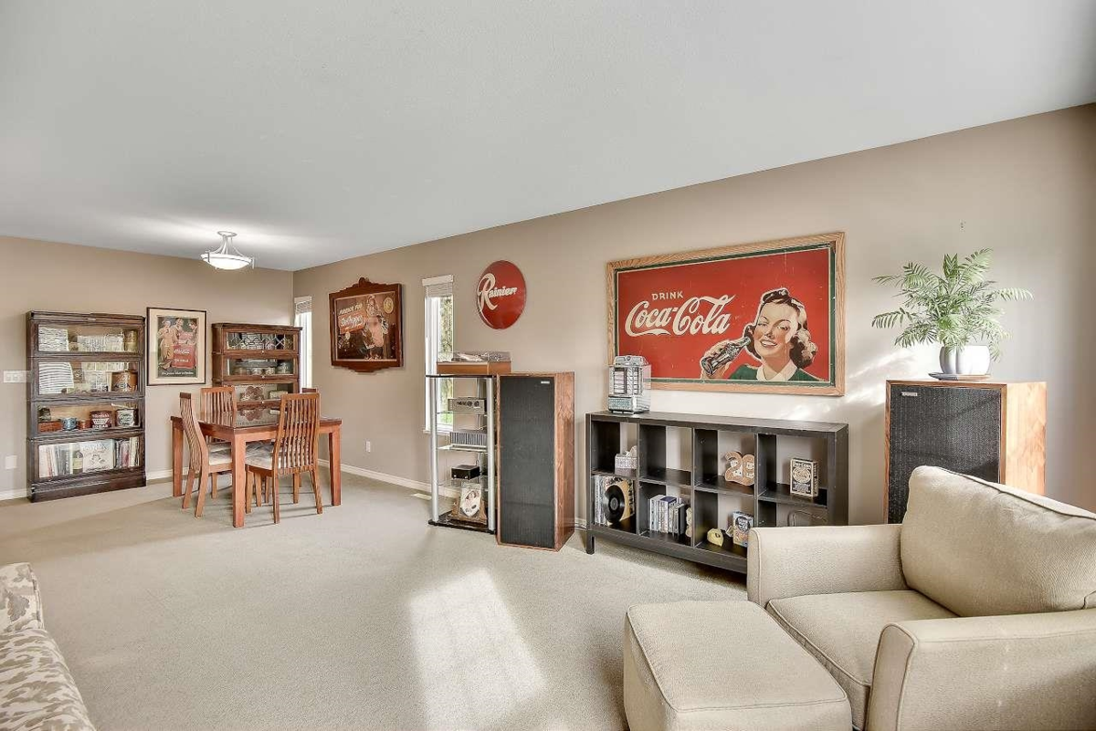 Primary Bedroom Photo of 20301 Ospring Street, Maple Ridge, BC