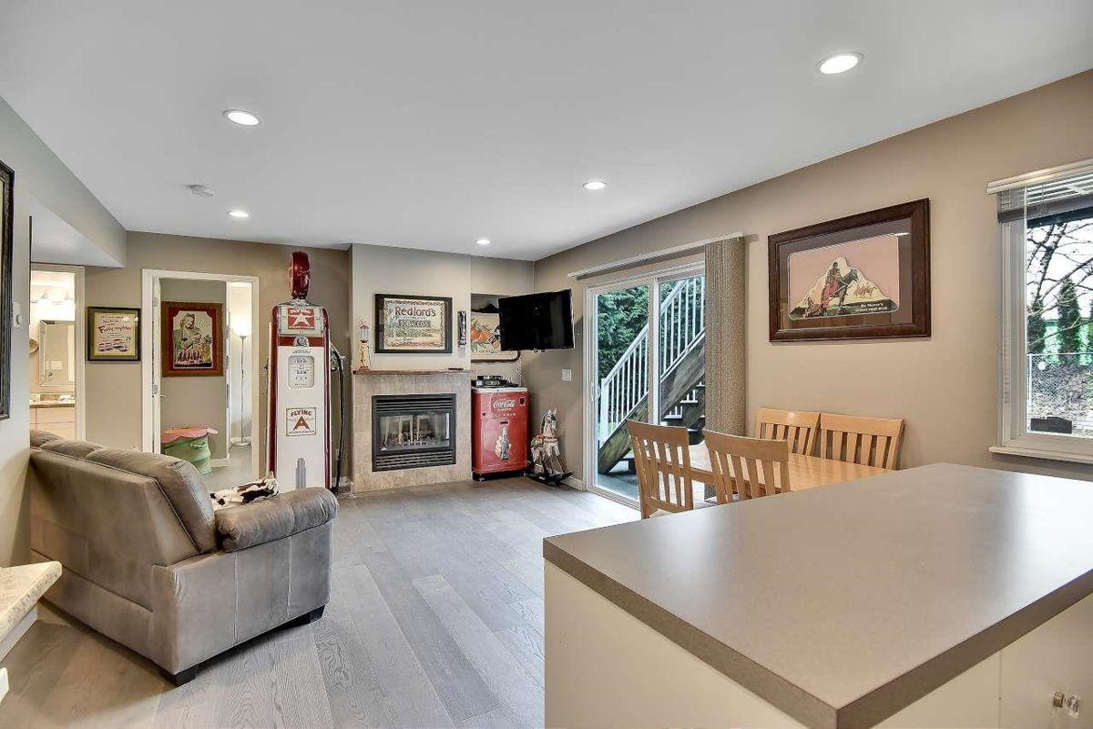 Staircase Photo of 20301 Ospring Street, Maple Ridge, BC