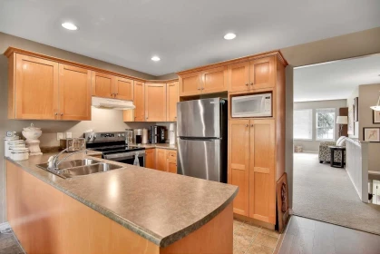 20301 Ospring Street, Maple Ridge, BC
