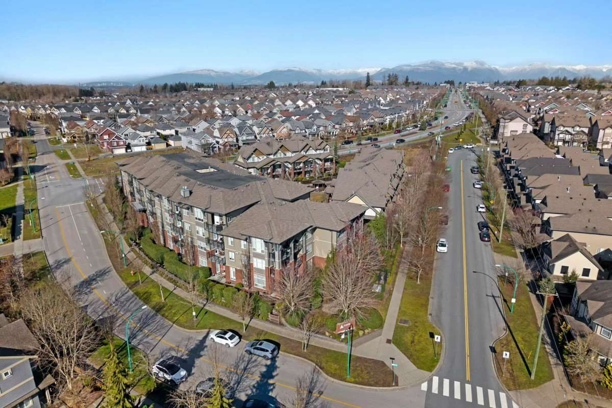 Hot Tub / Spa Photo of 201 19201 66a Avenue, Surrey, BC