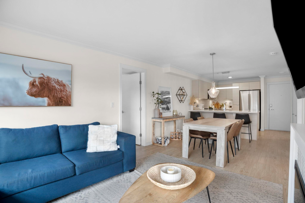 Kitchen Photo of 201 19201 66a Avenue, Surrey, BC