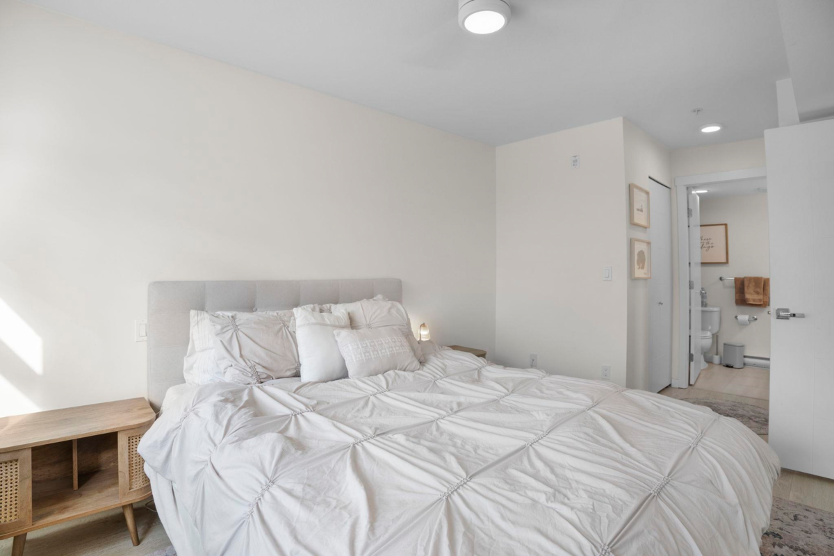 Mudroom Photo of 201 19201 66a Avenue, Surrey, BC