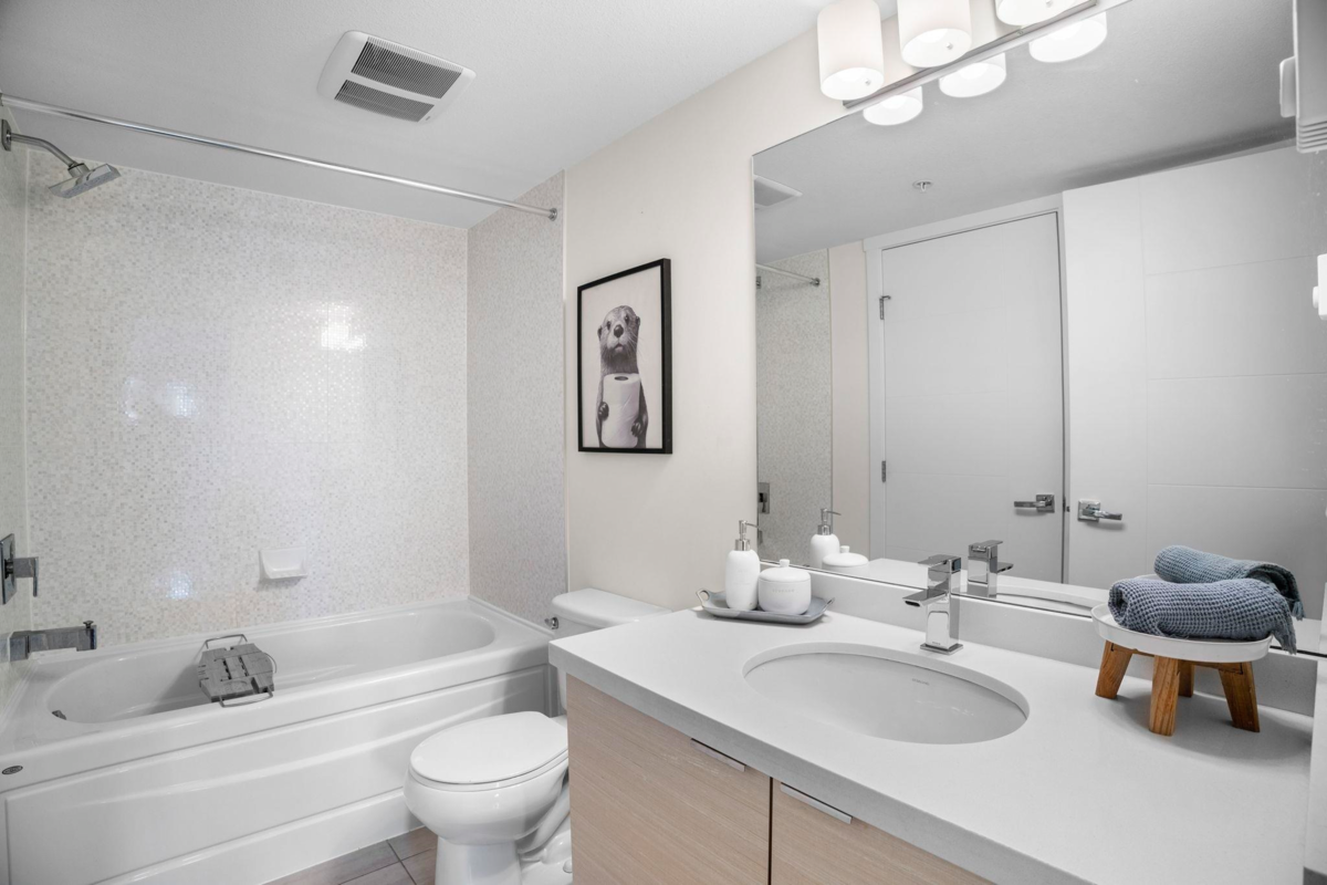 Outdoor Deck Photo of 201 19201 66a Avenue, Surrey, BC