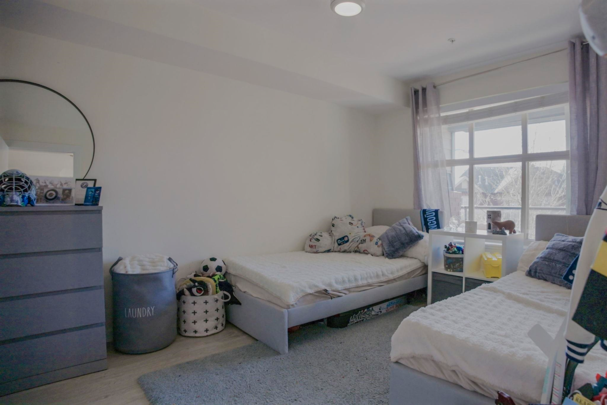 Staircase Photo of 201 19201 66a Avenue, Surrey, BC