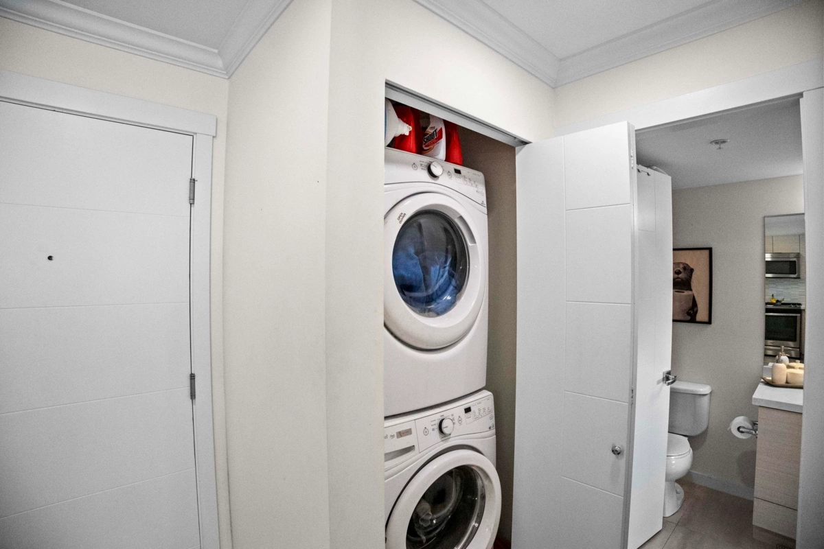 Swimming Pool Photo of 201 19201 66a Avenue, Surrey, BC