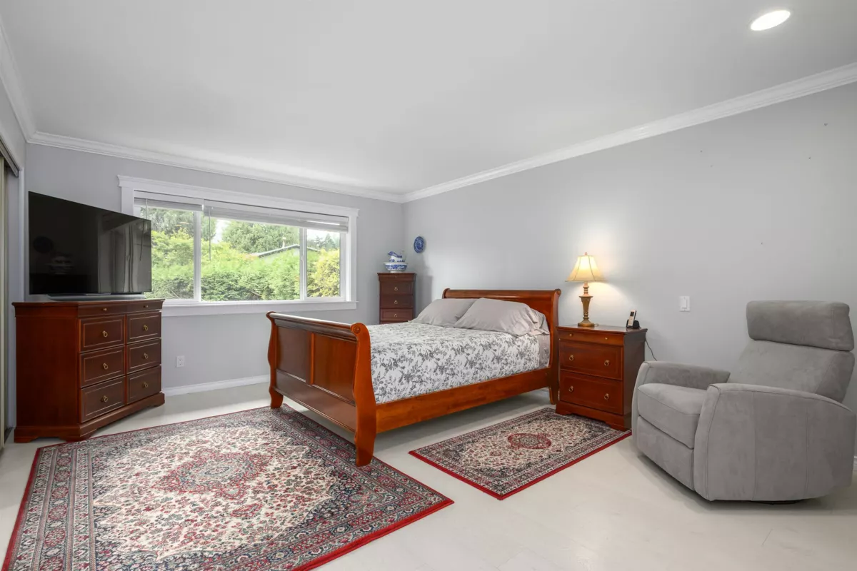 Guest Bathroom Photo of 5072 2a Avenue, Delta, BC