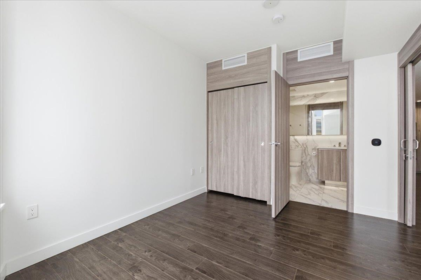 Walk-In Closet Photo of 1610 9887 Whalley Boulevard, Surrey, BC