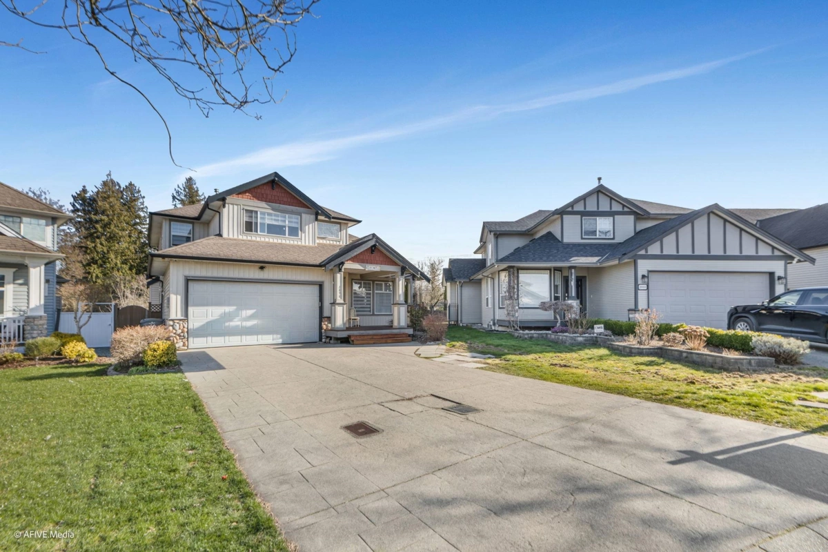 Exterior Front Photo of 2898 Buffer Crescent, Abbotsford, BC