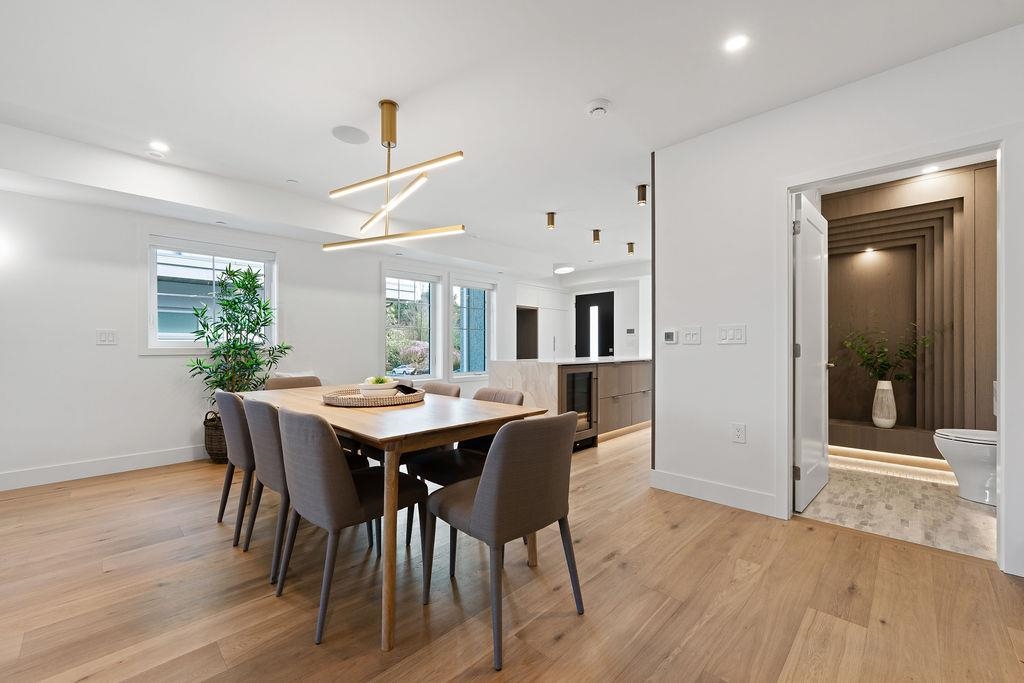 Breakfast Nook Photo of 1139 W 33rd Avenue, Vancouver, BC