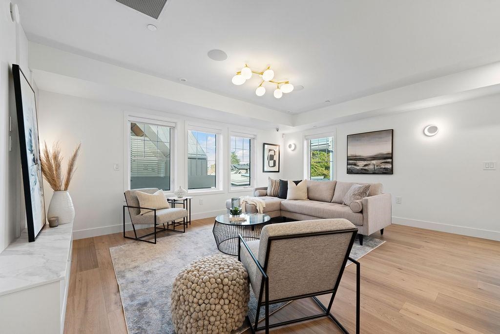 Dining Area Photo of 1139 W 33rd Avenue, Vancouver, BC