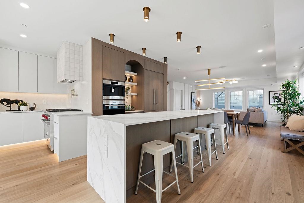 Hallway Photo of 1139 W 33rd Avenue, Vancouver, BC