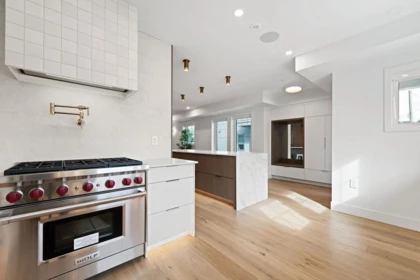 Laundry Room Photo of 1139 W 33rd Avenue, Vancouver, BC