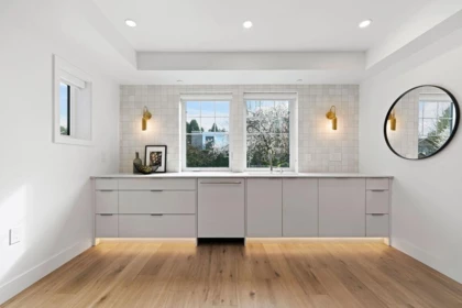 Mudroom Photo of 1139 W 33rd Avenue, Vancouver, BC