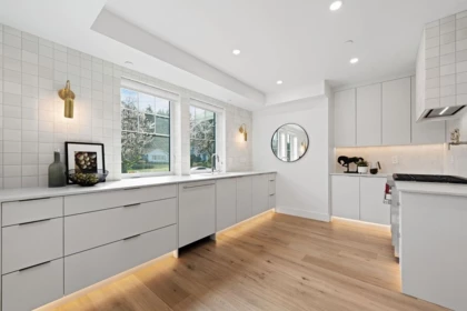 Powder Room Photo of 1139 W 33rd Avenue, Vancouver, BC