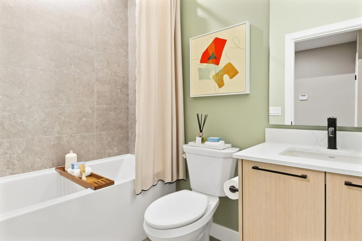 Hallway Photo of 34737 Quarry Avenue, Abbotsford, BC