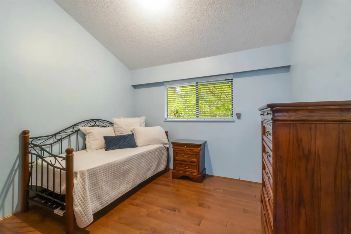 Loft / Bonus Room Photo of 4262 Yuculta Crescent, Vancouver, BC