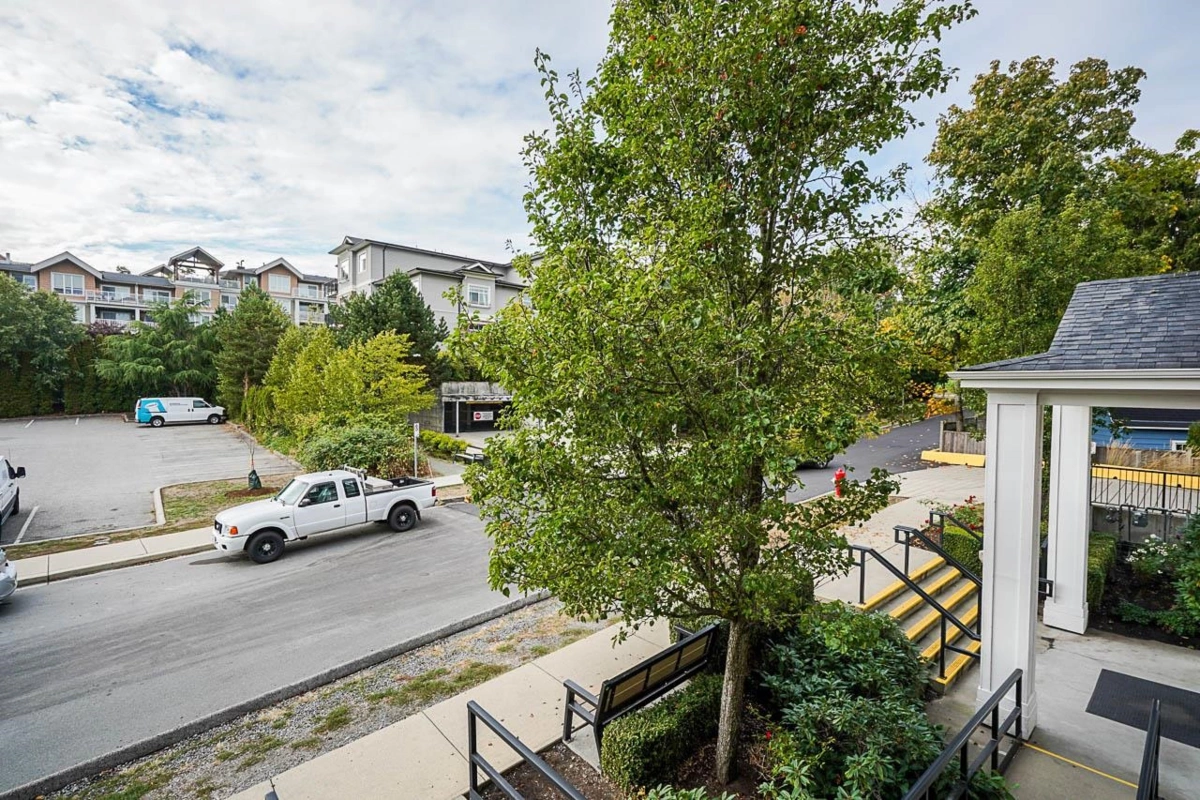 Hallway Photo of 316 6480 195a Street, Surrey, BC