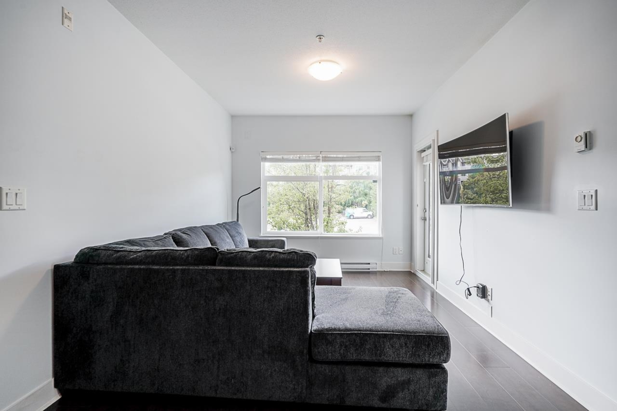 Primary Bathroom Photo of 316 6480 195a Street, Surrey, BC