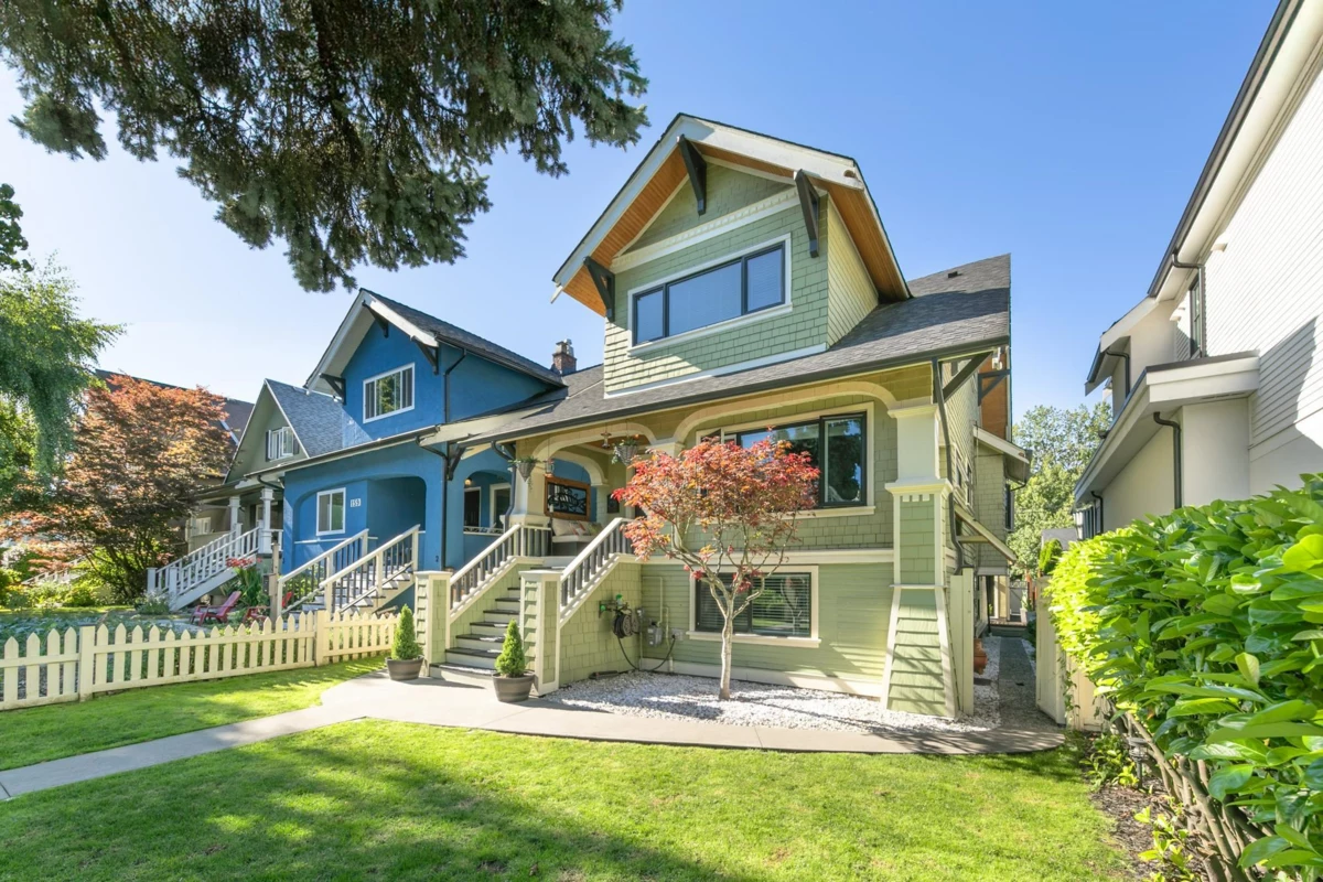 Exterior Front Photo of 153 W 19th Avenue, Vancouver, BC