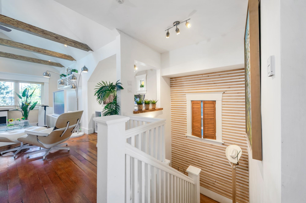 Family Room Photo of 153 W 19th Avenue, Vancouver, BC