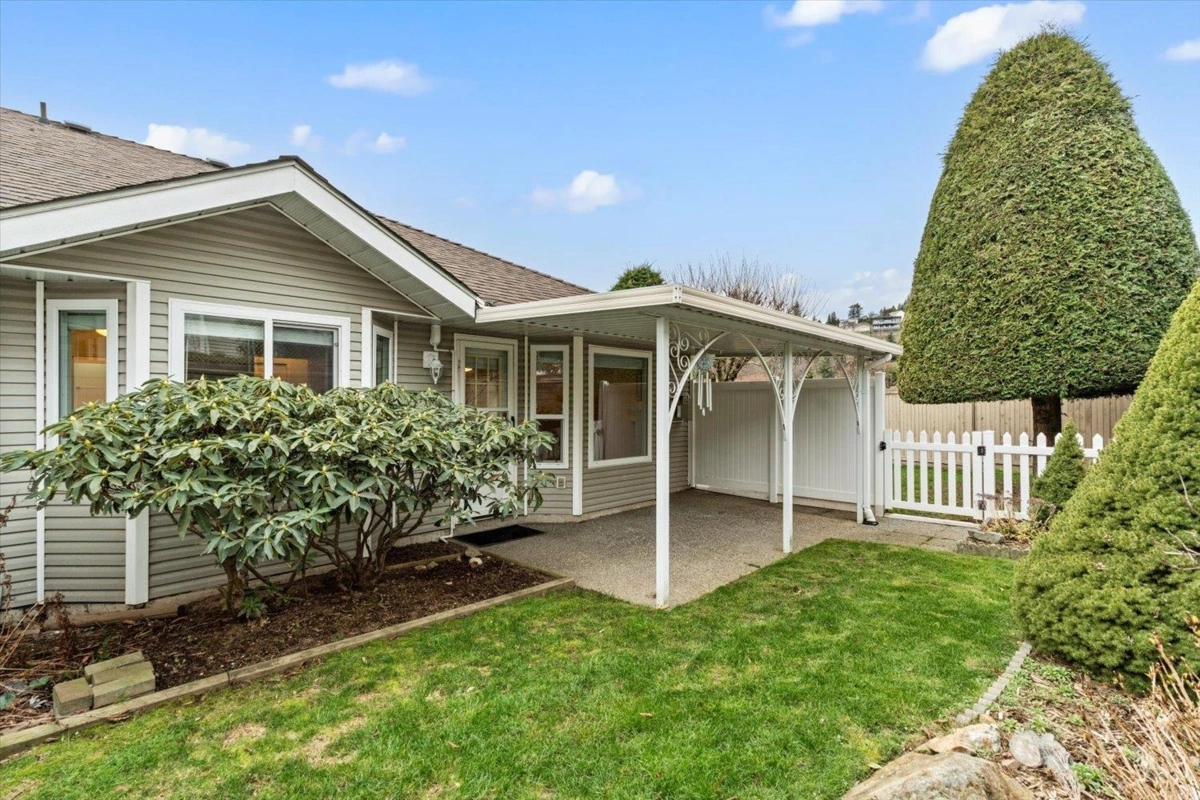 Outdoor Kitchen Photo of 26 1973 Winfield Drive, Abbotsford, BC