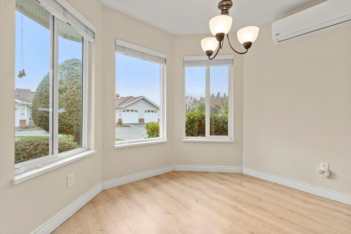 Primary Bathroom Photo of 26 1973 Winfield Drive, Abbotsford, BC