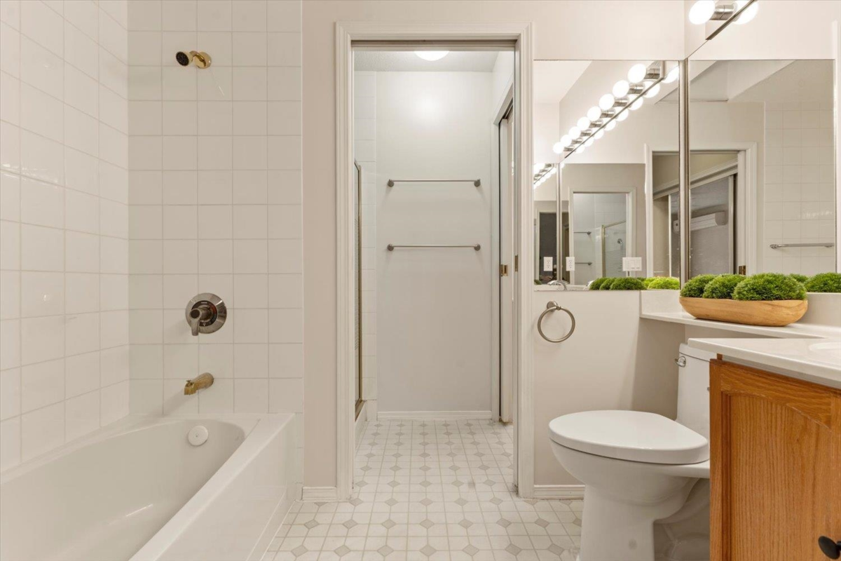 Staircase Photo of 26 1973 Winfield Drive, Abbotsford, BC