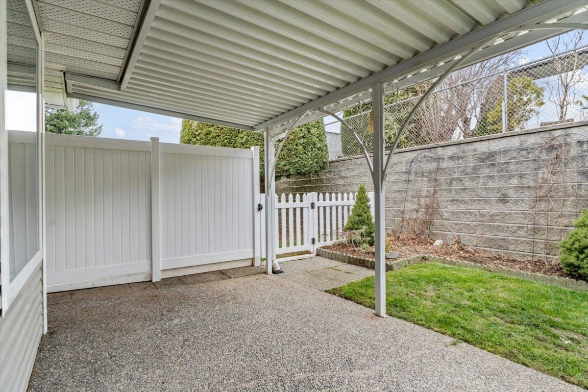 Swimming Pool Photo of 26 1973 Winfield Drive, Abbotsford, BC
