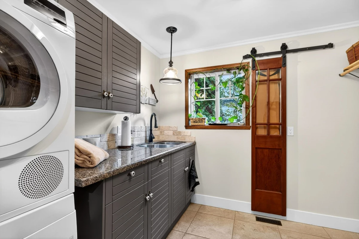 Primary Bathroom Photo of 21687 48a Avenue, Langley, BC