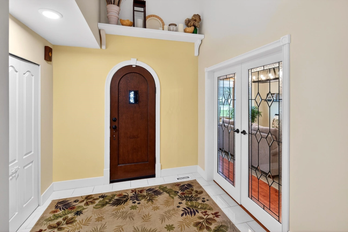 Walk-In Closet Photo of 21687 48a Avenue, Langley, BC